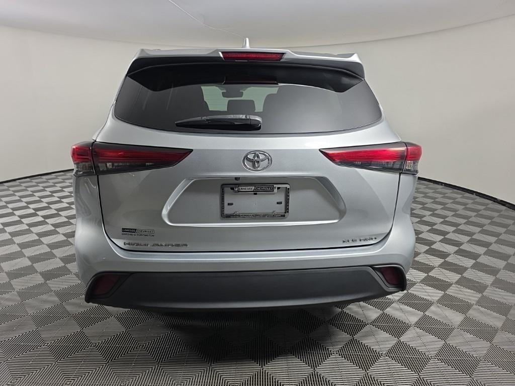 used 2021 Toyota Highlander car, priced at $26,991