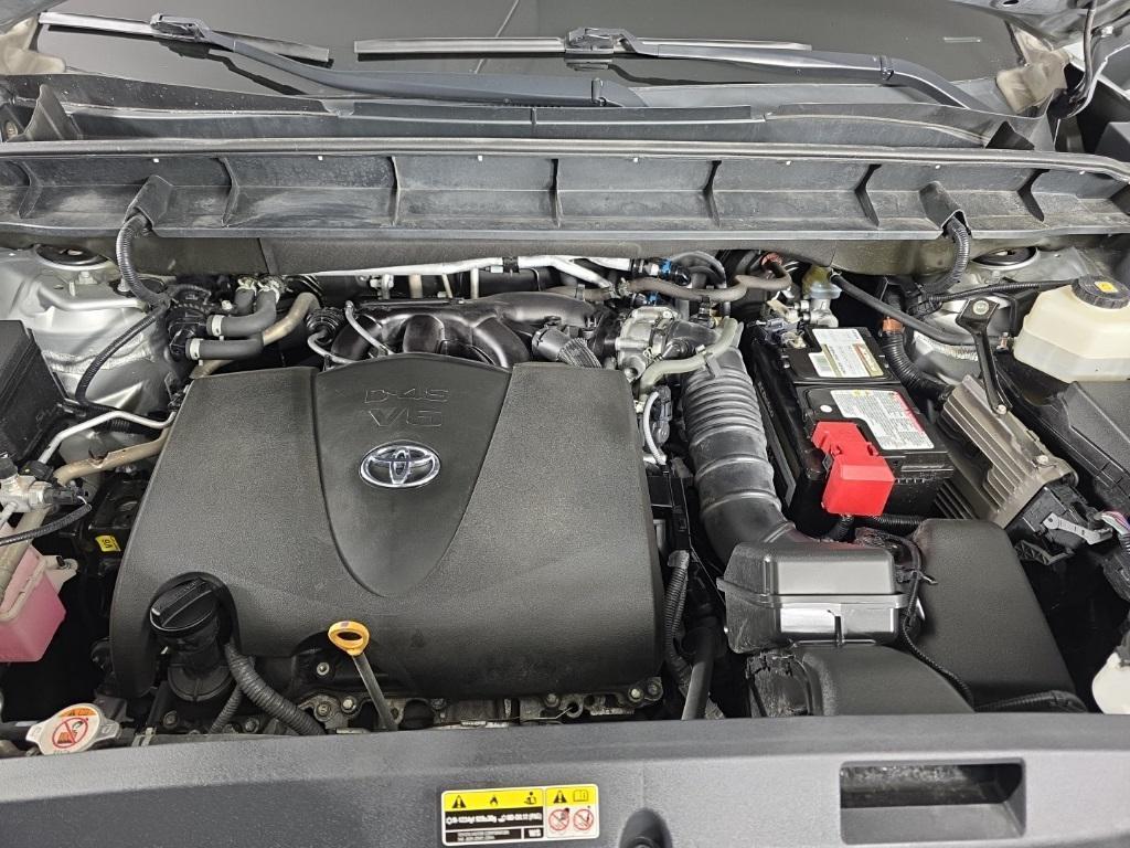 used 2021 Toyota Highlander car, priced at $26,991