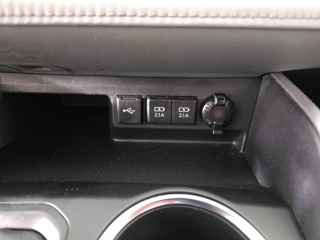 used 2021 Toyota Highlander car, priced at $26,991