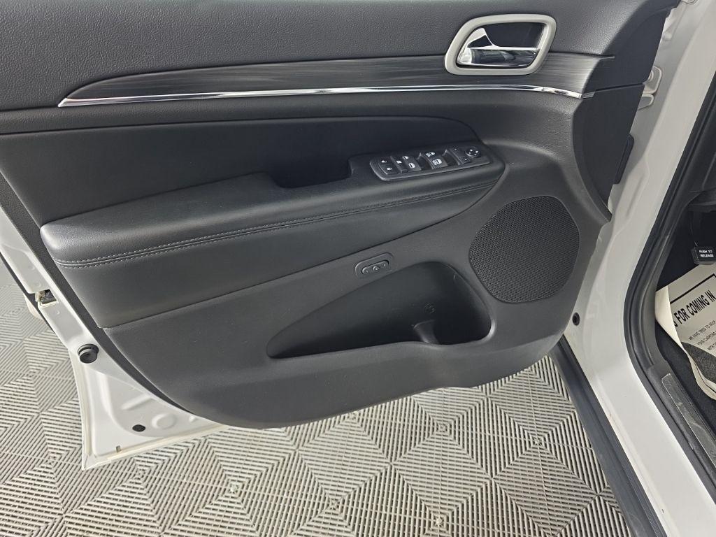 used 2019 Jeep Grand Cherokee car, priced at $16,594