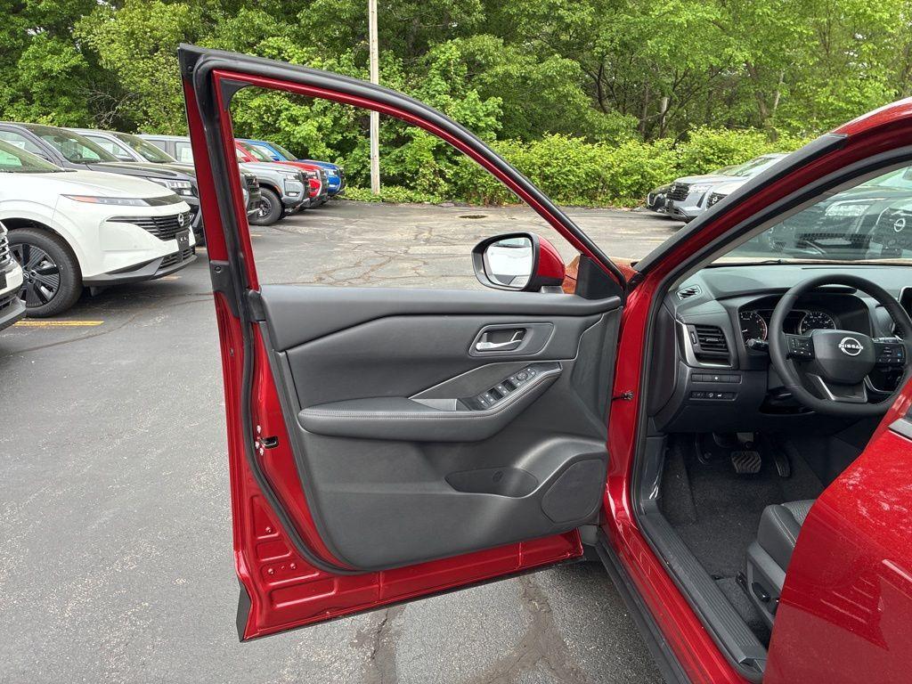 new 2026 Nissan Rogue car, priced at $31,064