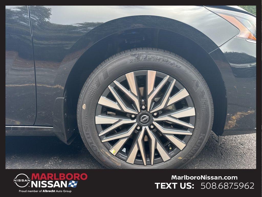 new 2025 Nissan Altima car, priced at $26,697