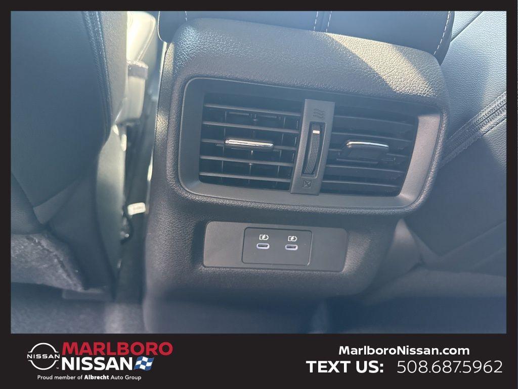 new 2025 Nissan Murano car, priced at $38,617