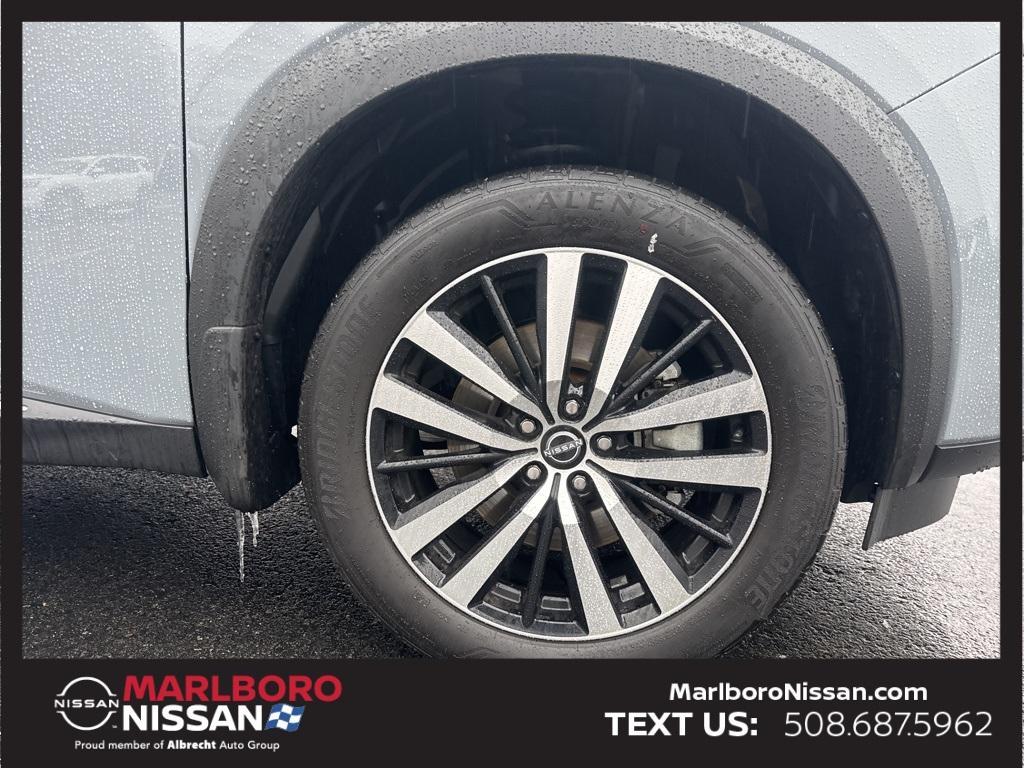 used 2025 Nissan Pathfinder car, priced at $44,899