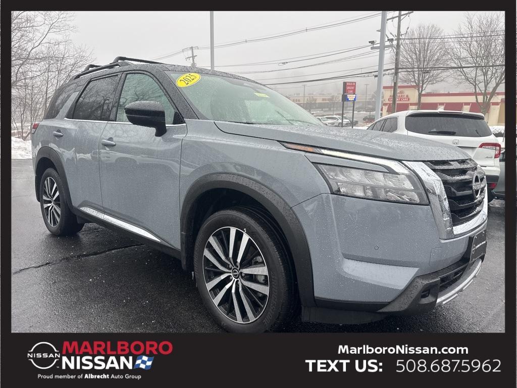 used 2025 Nissan Pathfinder car, priced at $44,899