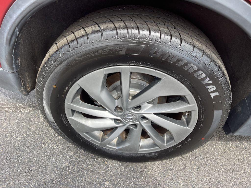 used 2014 Nissan Rogue car, priced at $12,990