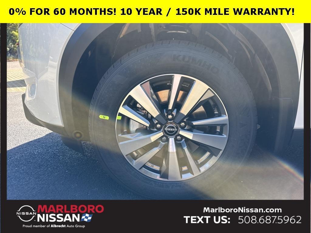 new 2025 Nissan Pathfinder car, priced at $38,555