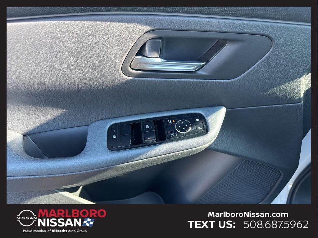 new 2026 Nissan Leaf car, priced at $28,980