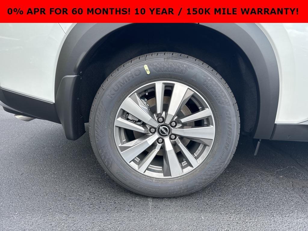 new 2025 Nissan Pathfinder car, priced at $38,237