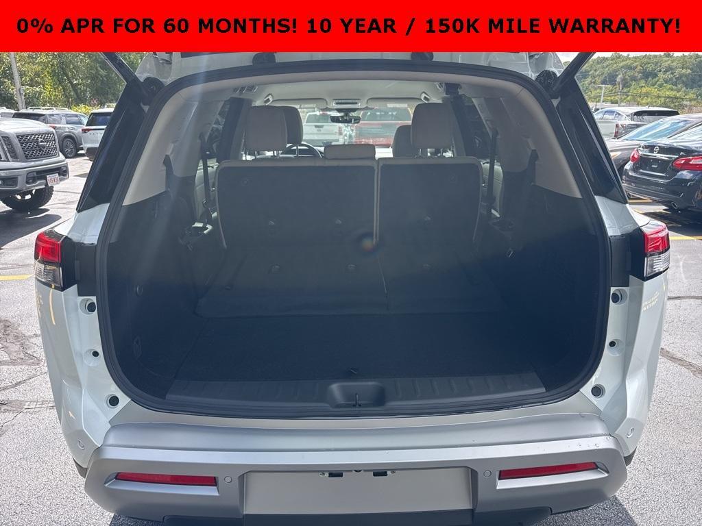 new 2025 Nissan Pathfinder car, priced at $38,237