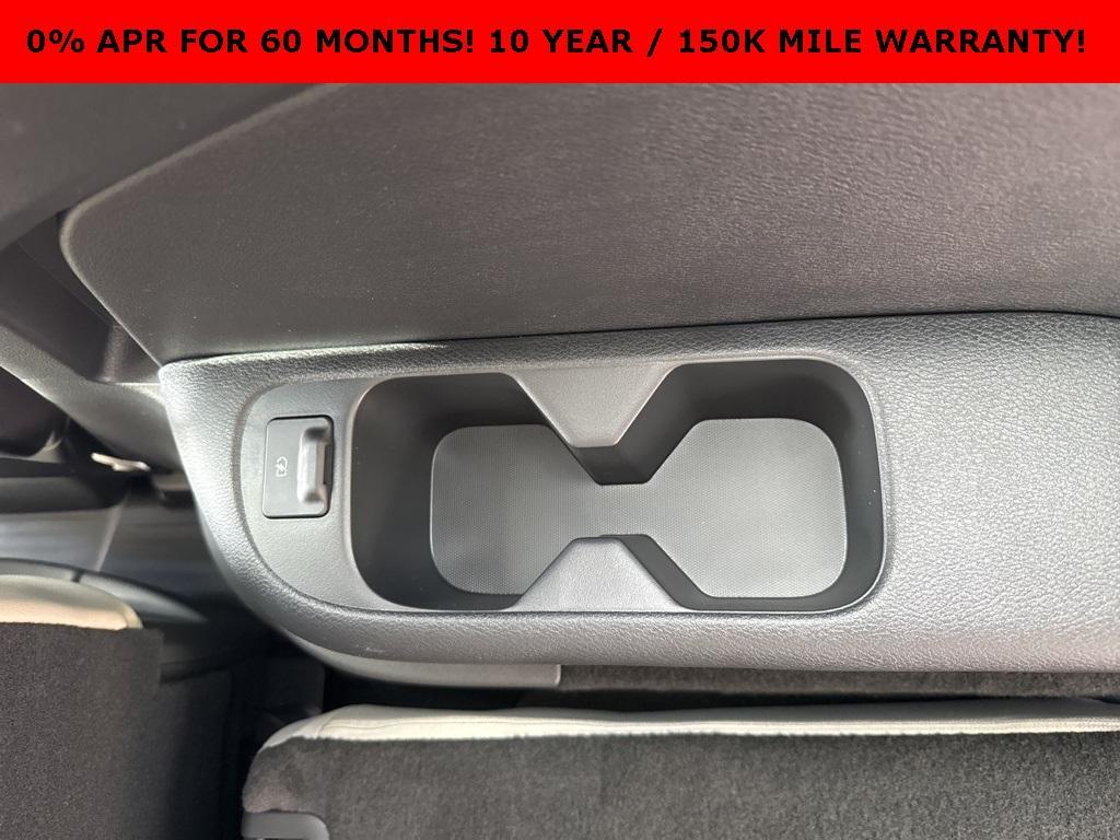 new 2025 Nissan Pathfinder car, priced at $38,237