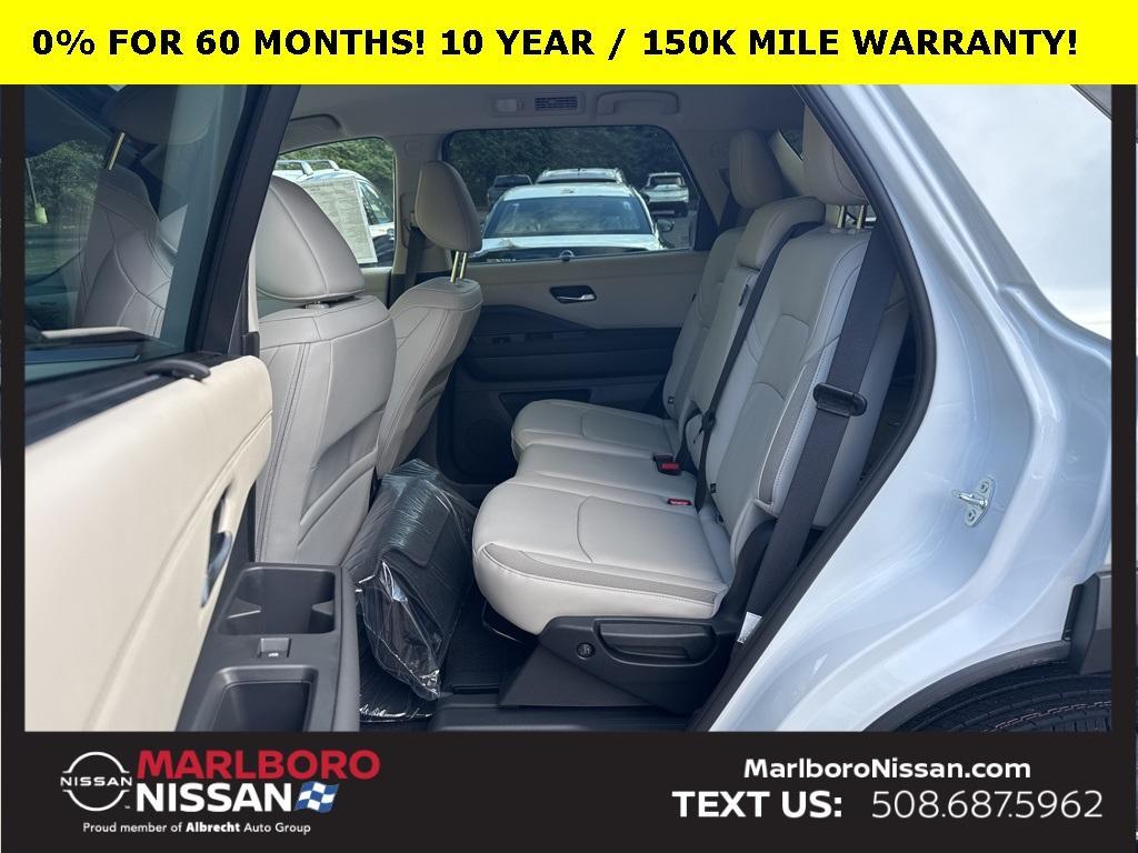 new 2025 Nissan Pathfinder car, priced at $38,600