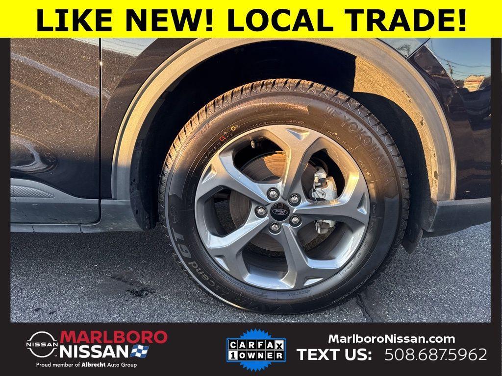 used 2025 Ford Escape car, priced at $24,799