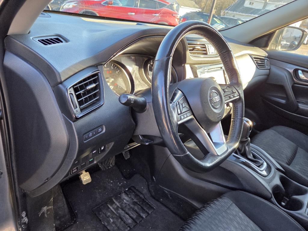 used 2018 Nissan Rogue car, priced at $13,906