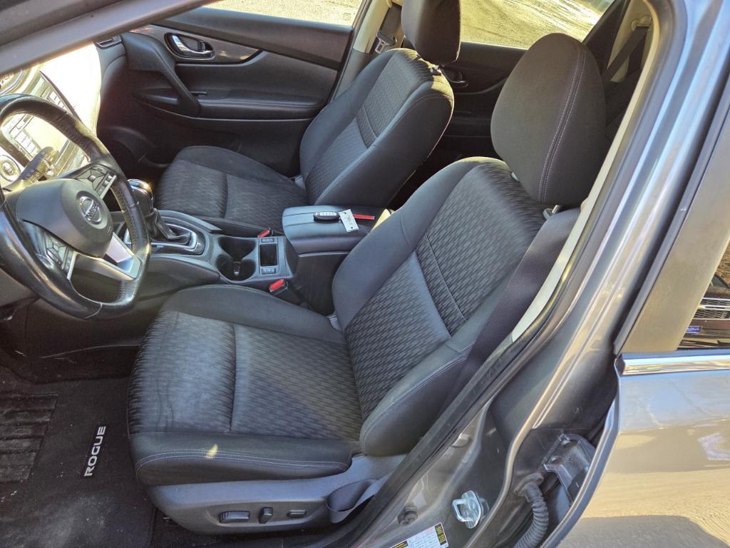 used 2018 Nissan Rogue car, priced at $13,906