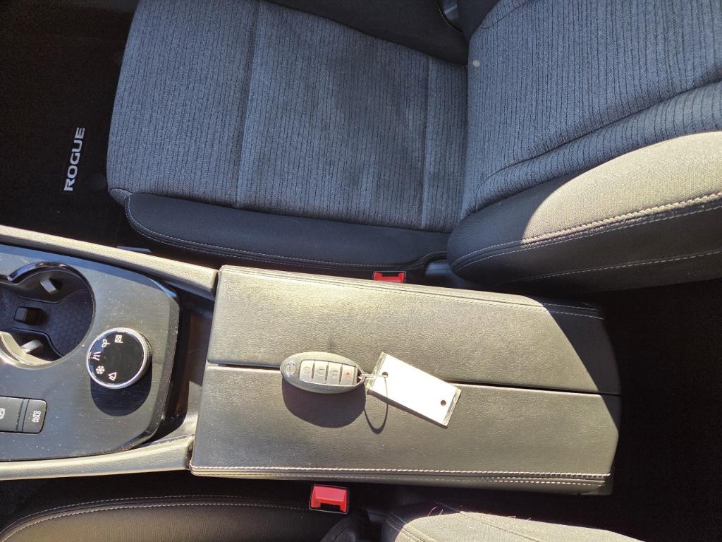 used 2021 Nissan Rogue car, priced at $14,995