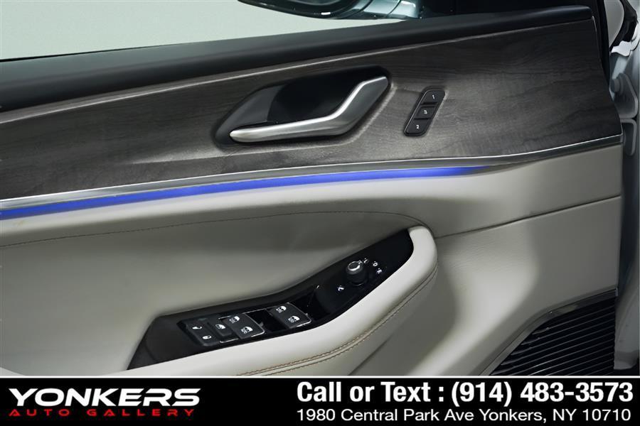 used 2023 Jeep Grand Cherokee car, priced at $28,965