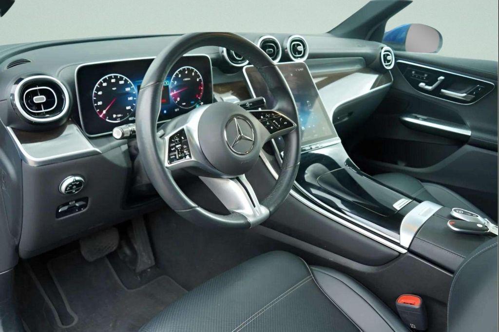 used 2024 Mercedes-Benz GLC 300 car