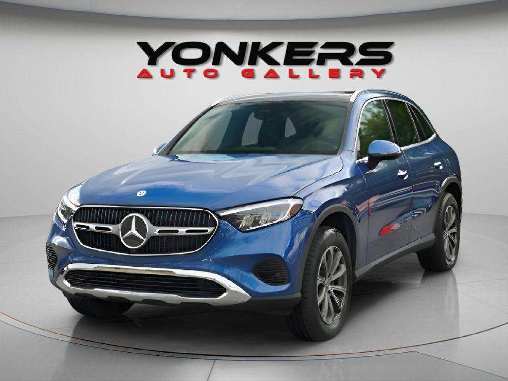 used 2024 Mercedes-Benz GLC 300 car