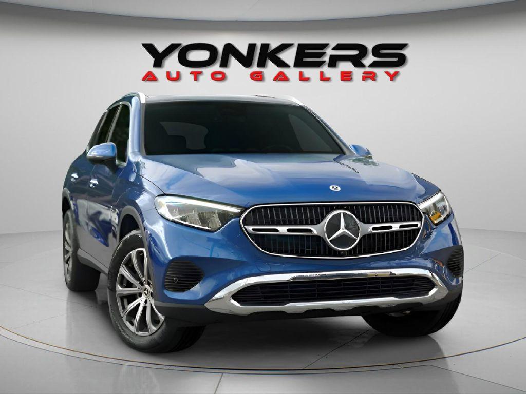 used 2024 Mercedes-Benz GLC 300 car