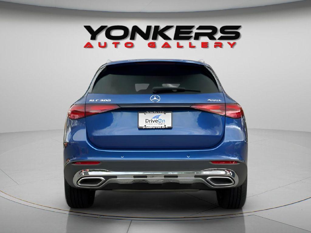 used 2024 Mercedes-Benz GLC 300 car