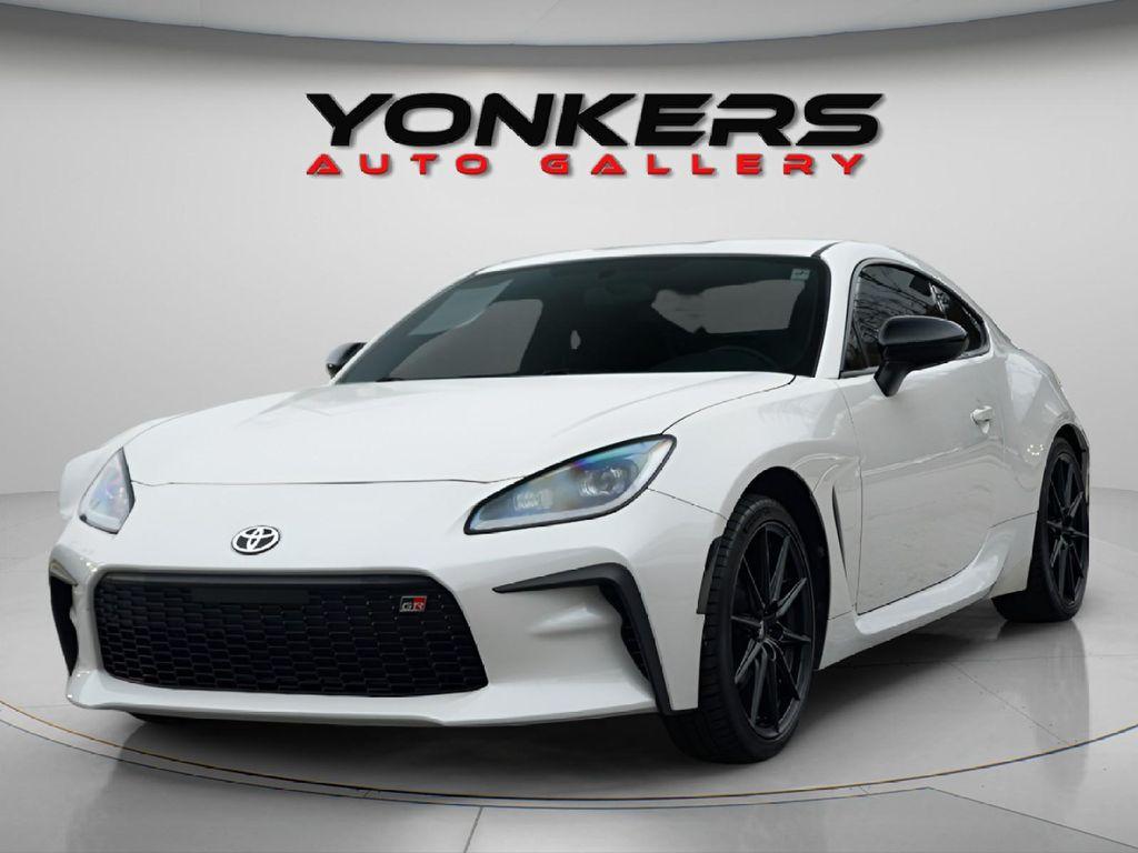 used 2023 Toyota GR86 car