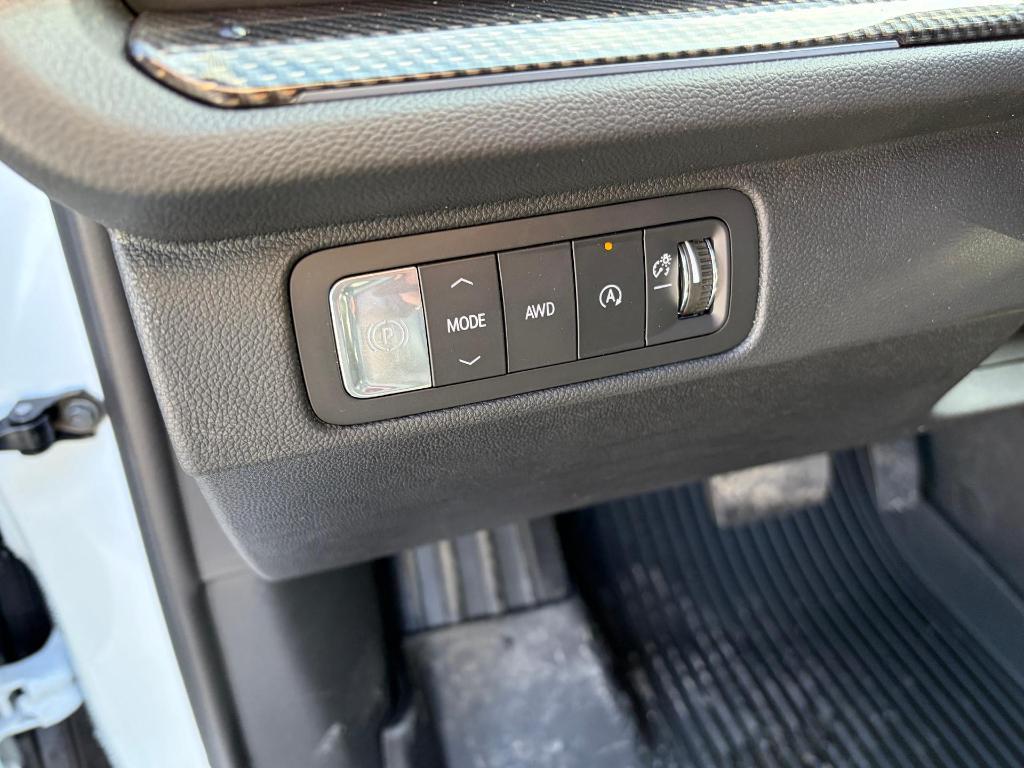 new 2026 Chevrolet Traverse car, priced at $59,515