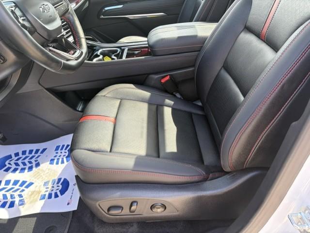 used 2025 Chevrolet Traverse car, priced at $53,900