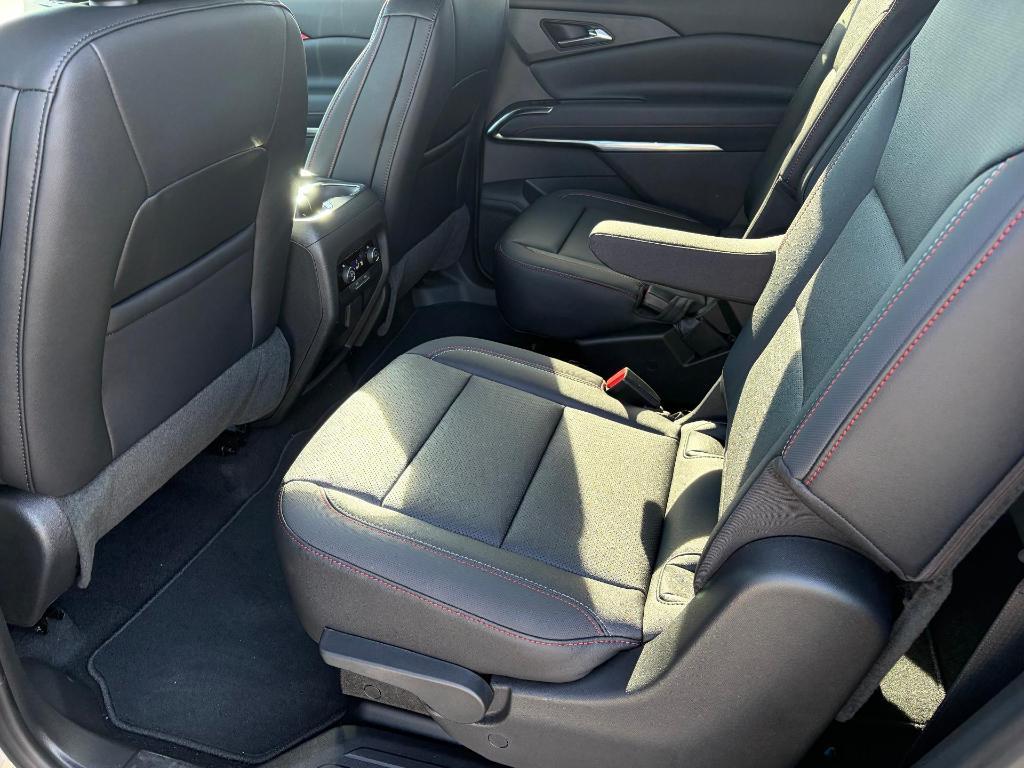 new 2026 Chevrolet Traverse car, priced at $51,020