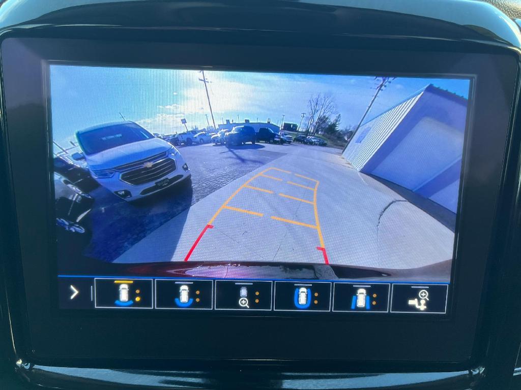 used 2021 Chevrolet Traverse car, priced at $27,500