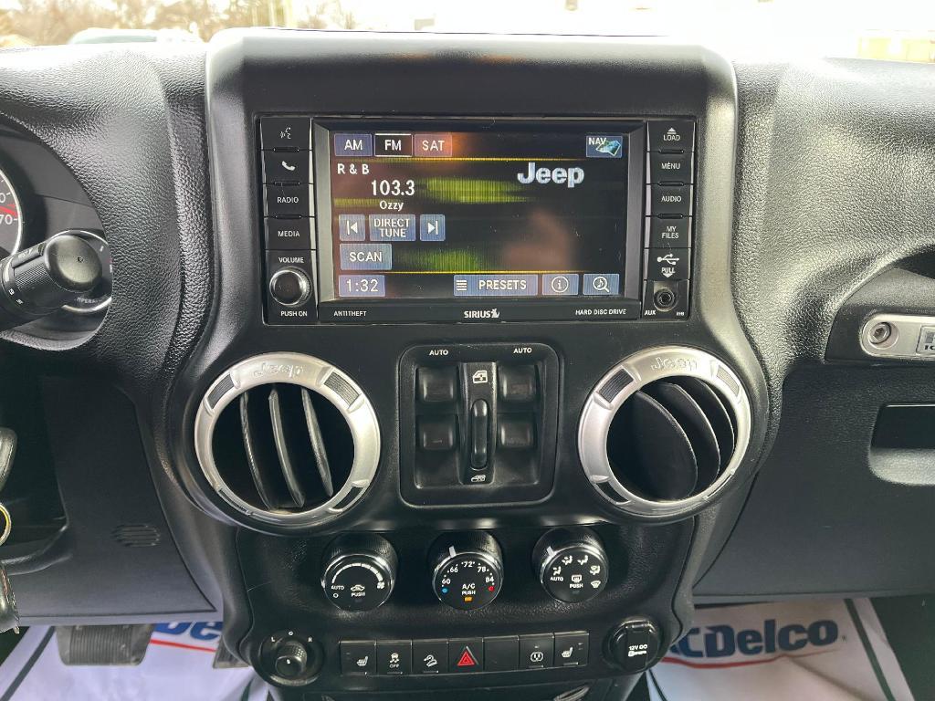 used 2013 Jeep Wrangler Unlimited car, priced at $21,900