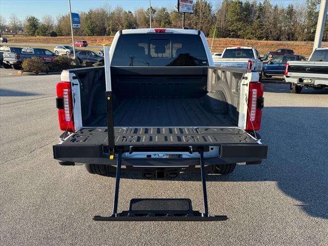 new 2025 Ford F-250 car