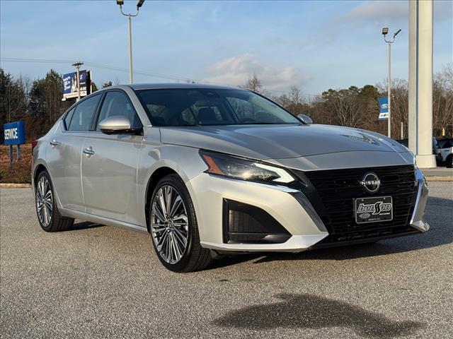 used 2023 Nissan Altima car, priced at $21,296