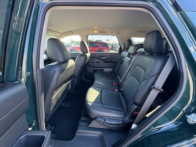 used 2025 Nissan Pathfinder car, priced at $35,868