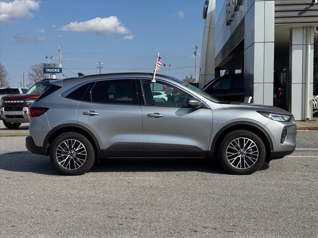used 2024 Ford Escape car, priced at $25,337