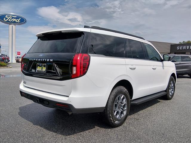 used 2025 Ford Expedition car, priced at $56,224