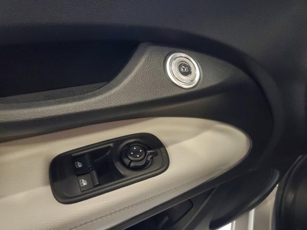 new 2025 FIAT 500e car, priced at $37,495