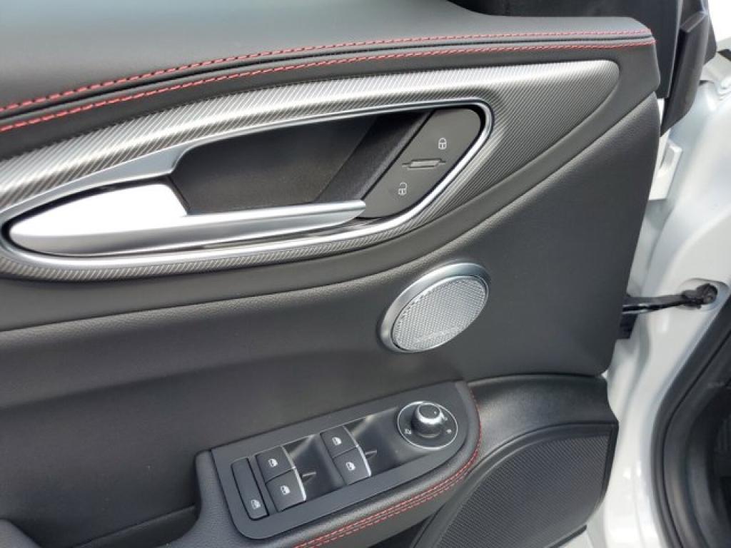 new 2025 Alfa Romeo Giulia car, priced at $48,290