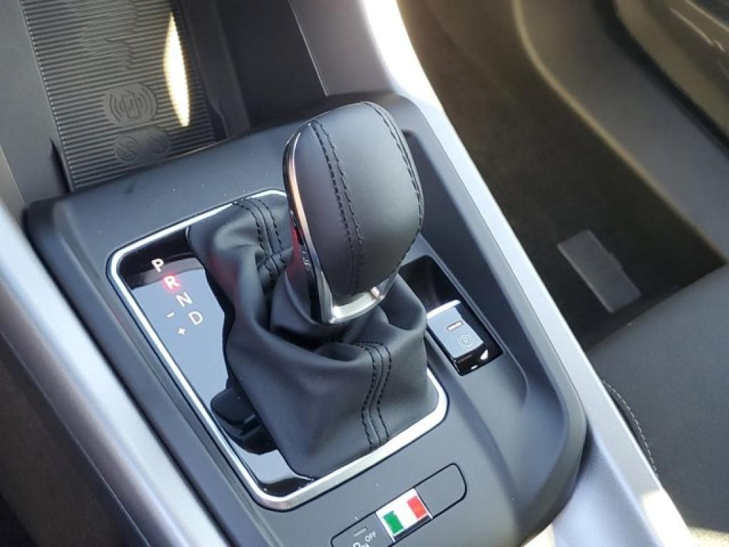 new 2025 Alfa Romeo Tonale car, priced at $36,180