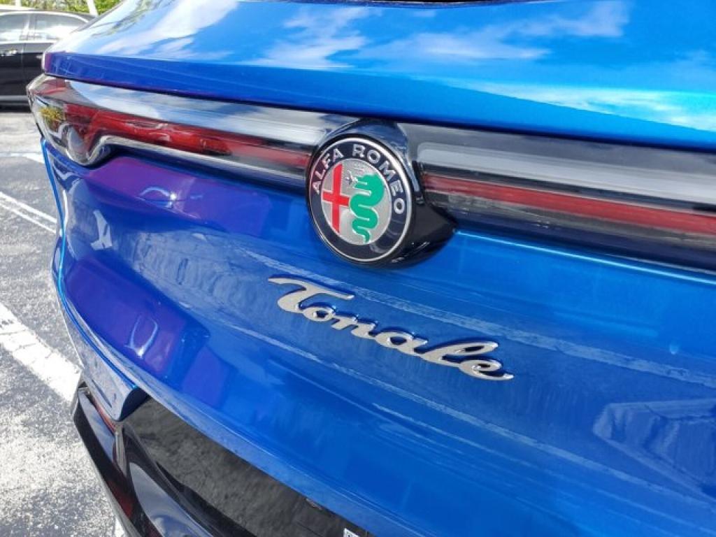 new 2025 Alfa Romeo Tonale car, priced at $36,875