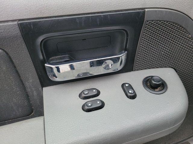 used 2007 Ford F-150 car, priced at $7,500