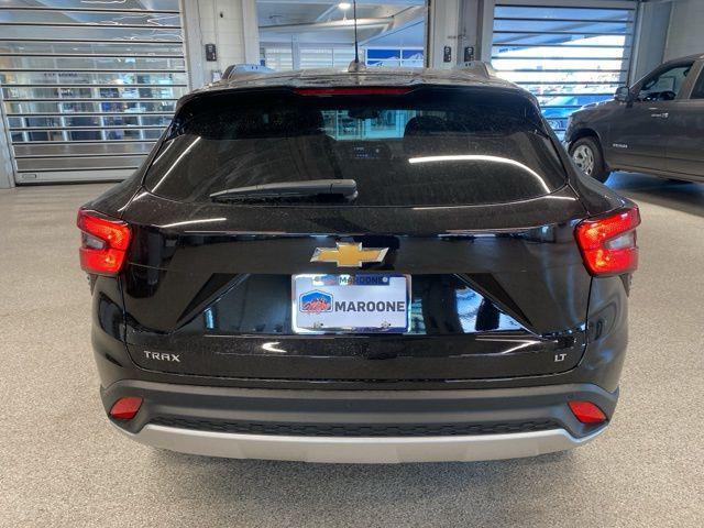 new 2025 Chevrolet Trax car, priced at $24,020