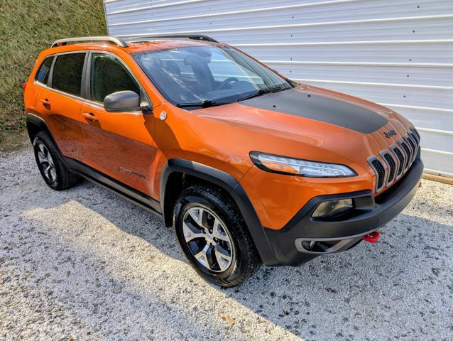 used 2015 Jeep Cherokee car, priced at $11,900