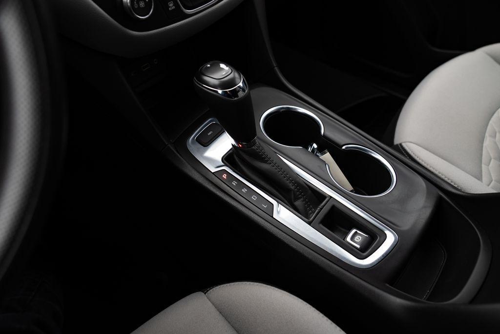 used 2021 Chevrolet Equinox car, priced at $20,999