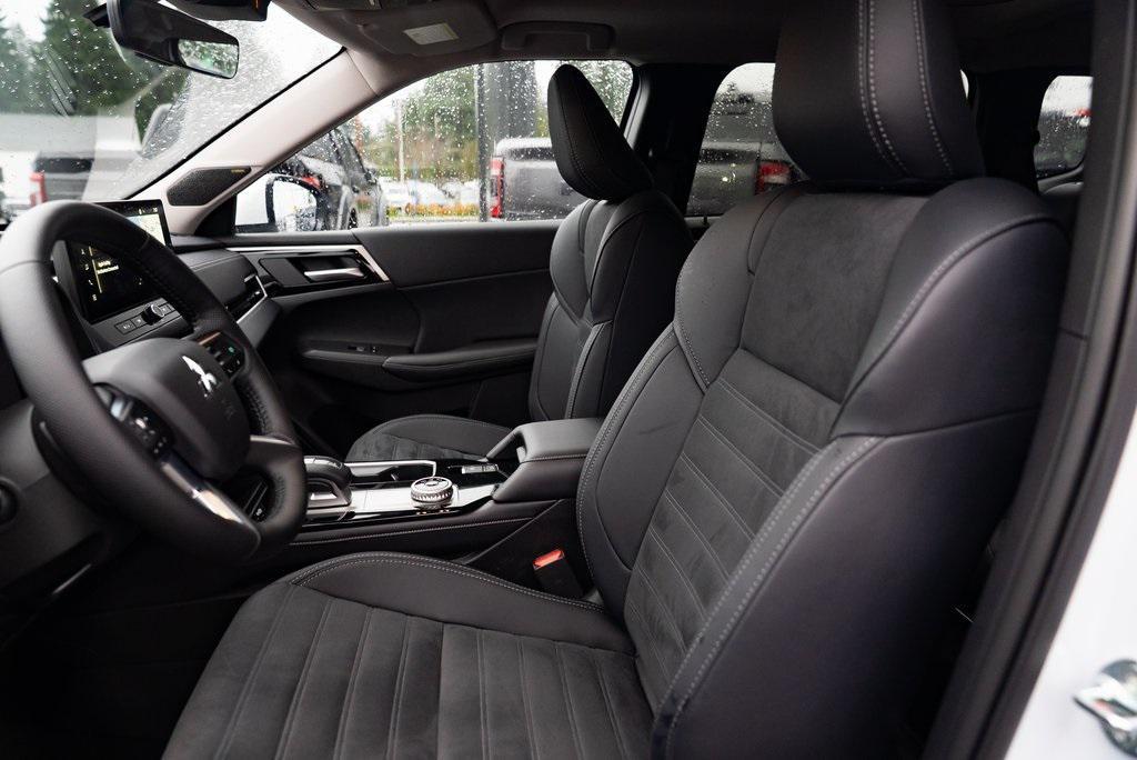 new 2026 Mitsubishi Outlander car, priced at $42,920