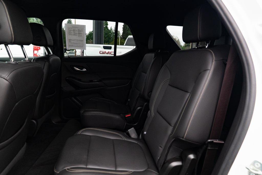 used 2023 Chevrolet Traverse car, priced at $22,663