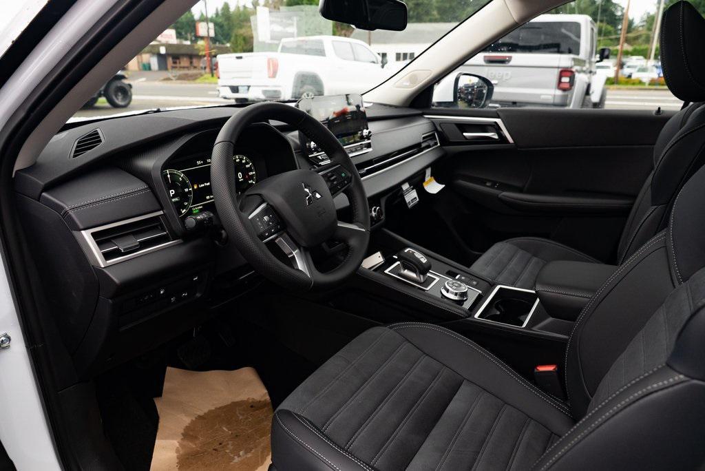 new 2025 Mitsubishi Outlander PHEV car, priced at $47,135