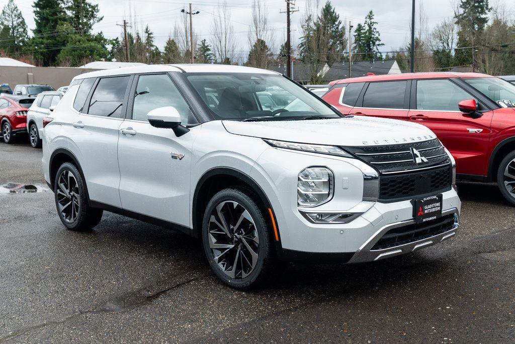 new 2025 Mitsubishi Outlander PHEV car, priced at $48,545