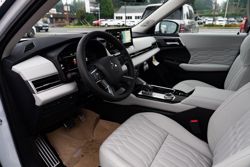 new 2026 Mitsubishi Outlander car, priced at $44,275
