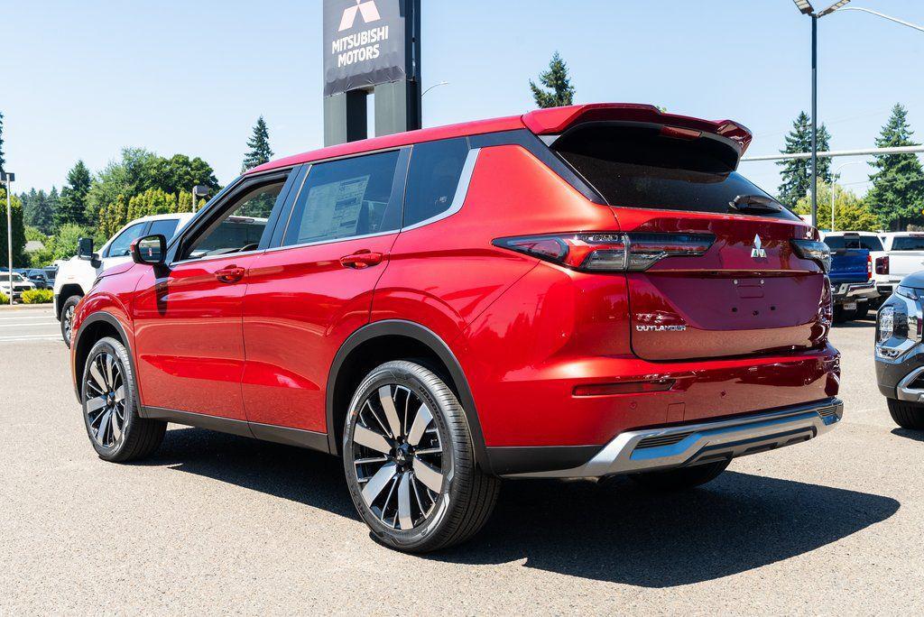 new 2025 Mitsubishi Outlander car, priced at $43,175